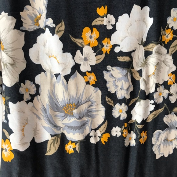 Patterned Dress - Picture 5 of 5